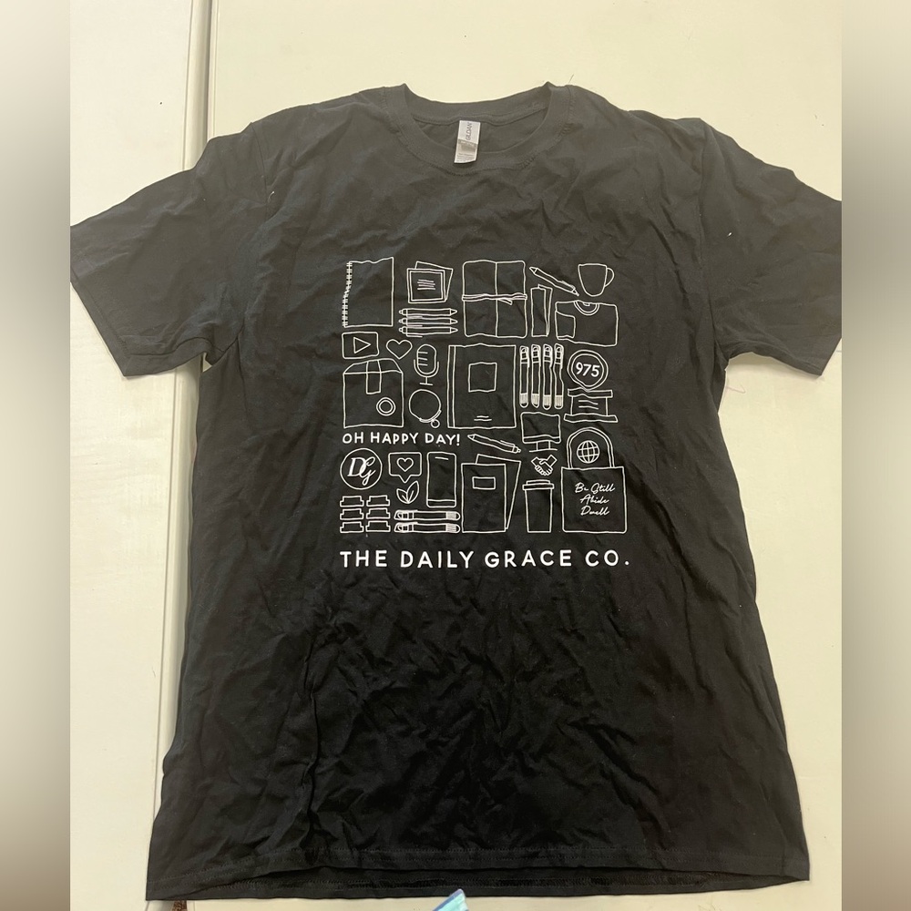 The Daily Grace Co Tee